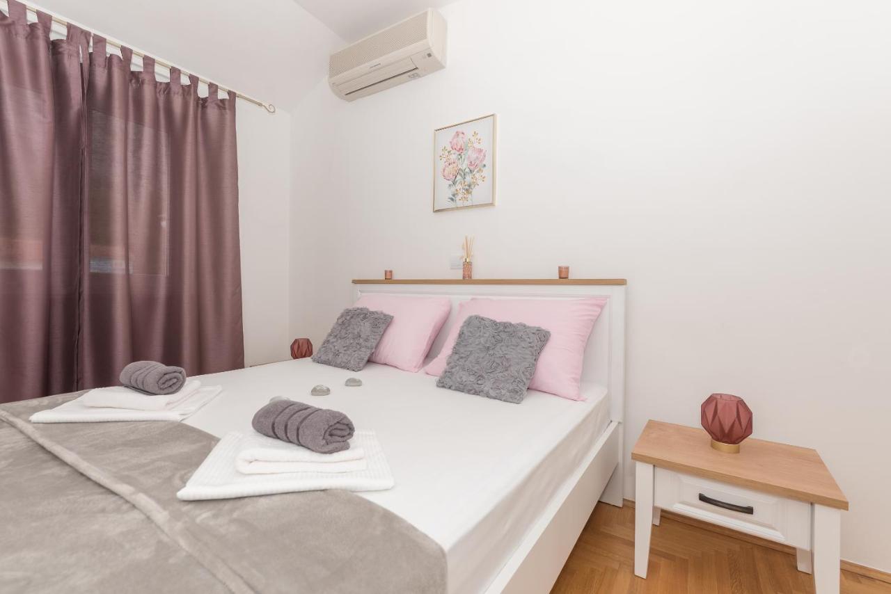Deluxe 3 Bedroom Apartment With Sea View Baska Voda Bagian luar foto