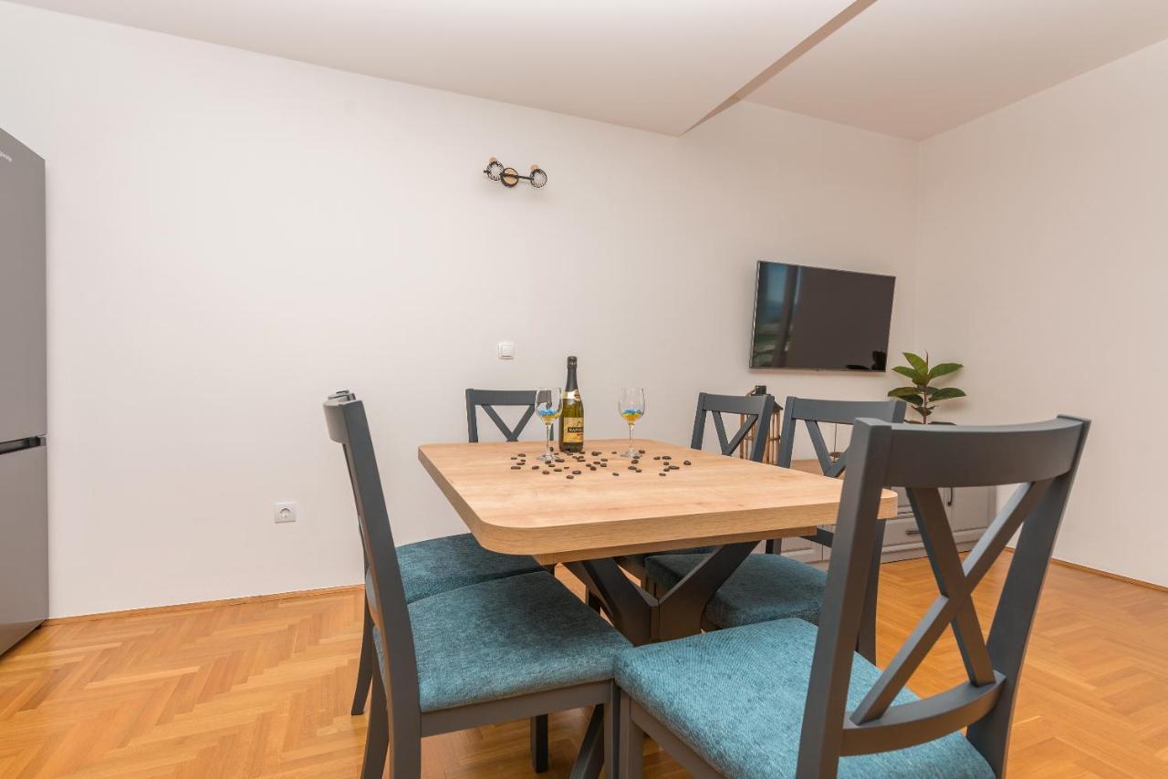 Deluxe 3 Bedroom Apartment With Sea View Baska Voda Bagian luar foto
