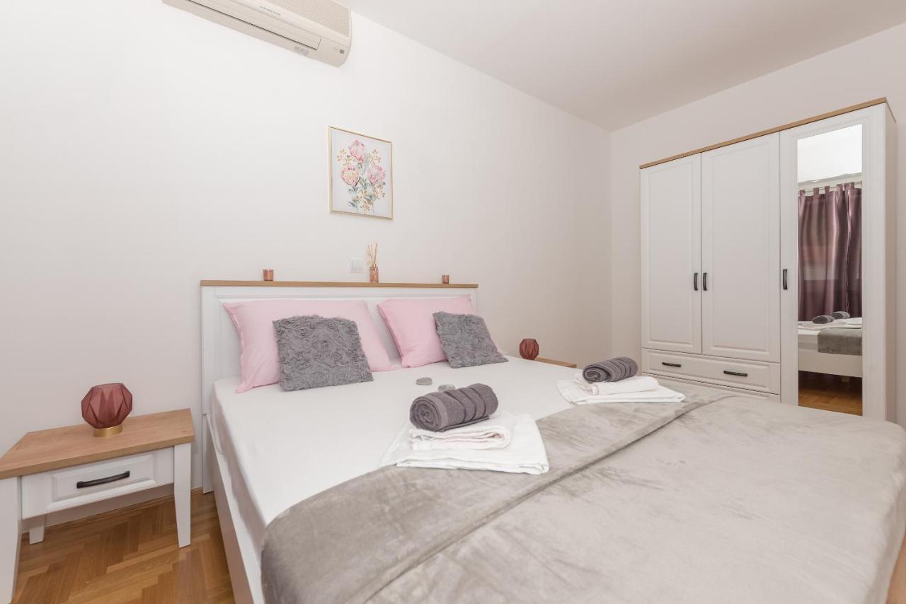 Deluxe 3 Bedroom Apartment With Sea View Baska Voda Bagian luar foto