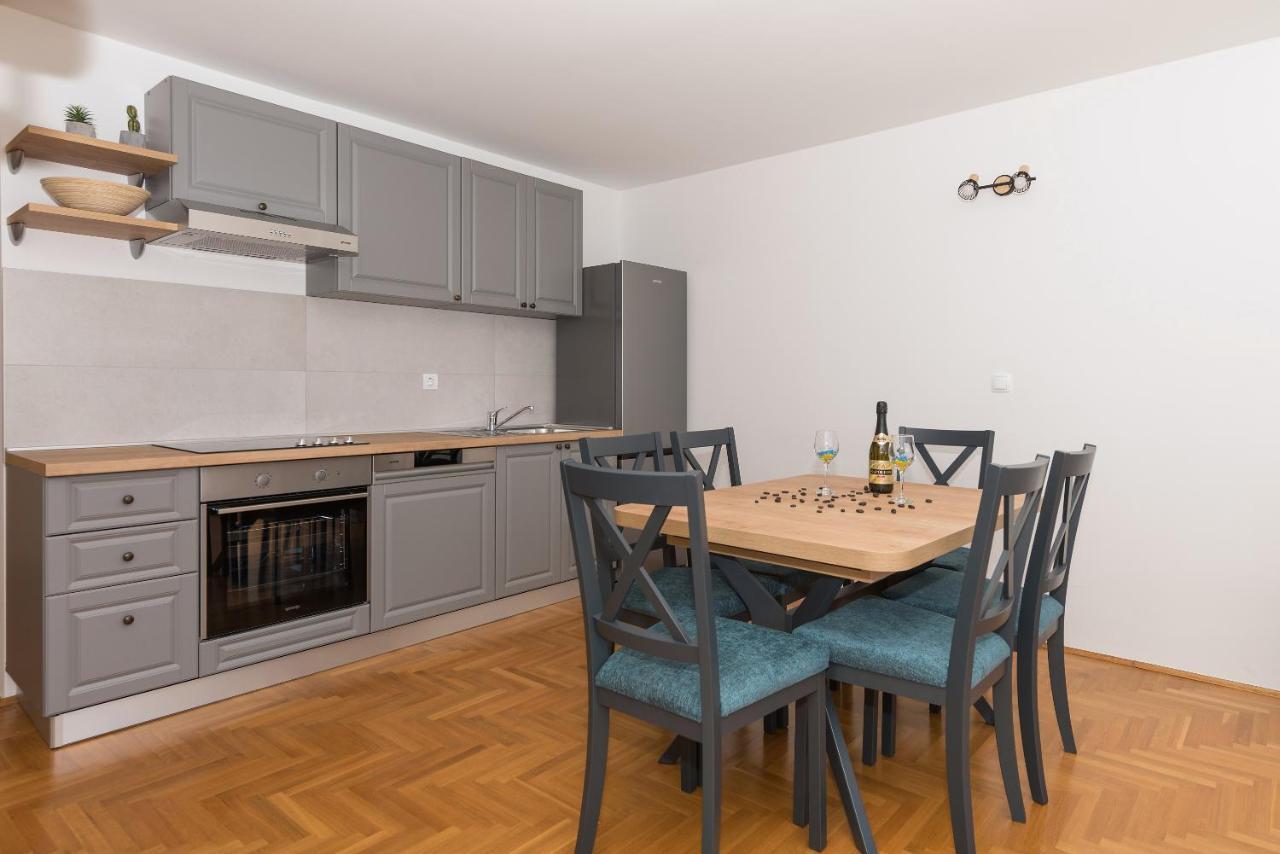 Deluxe 3 Bedroom Apartment With Sea View Baska Voda Bagian luar foto